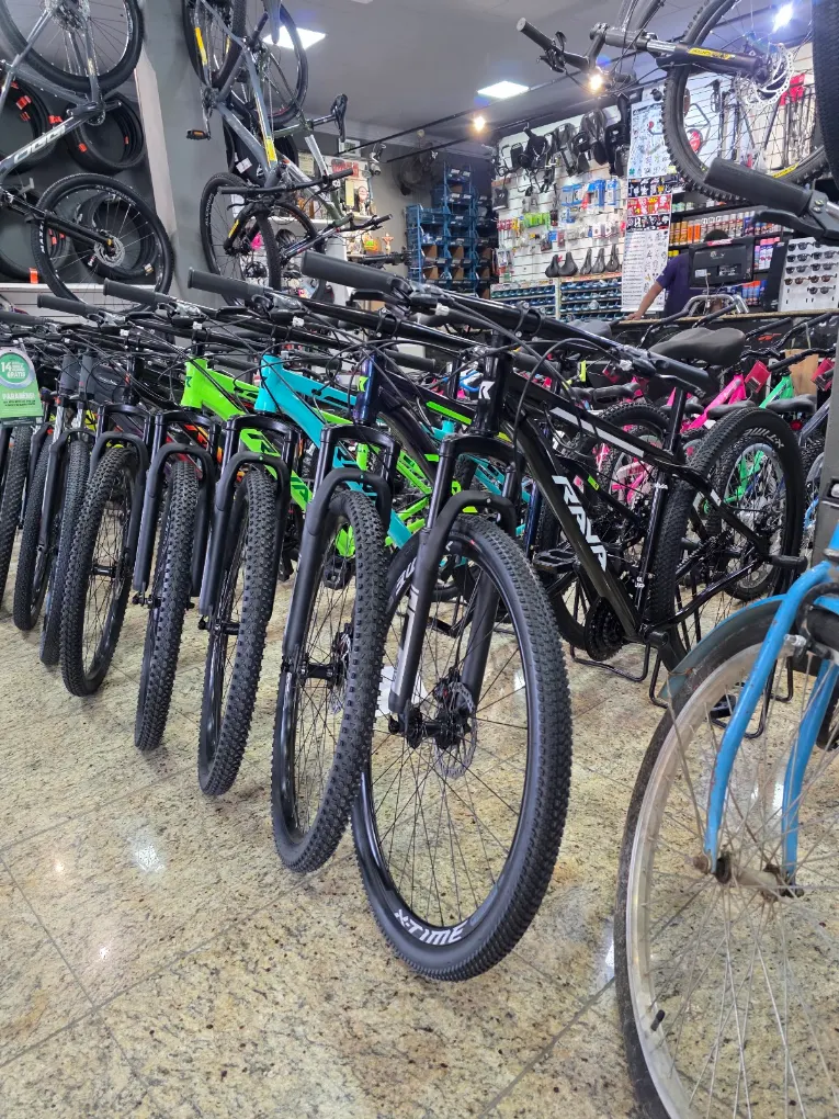 Bicicletas expostas na Casa das Bicicletas Bifão